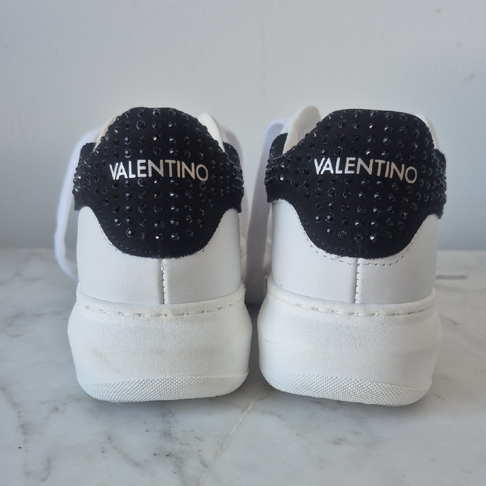 Mario Valentino White and Black Sneakers. Size 6 - Picture 3 of 9